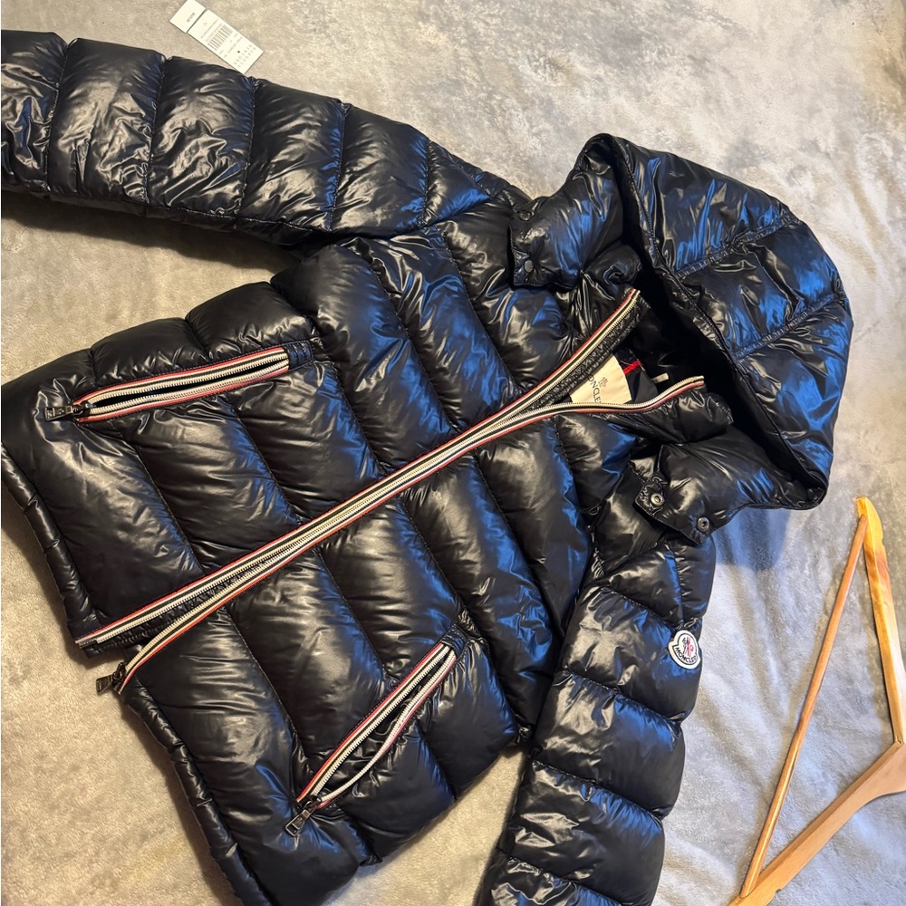 Moncler puffer jacket - Picture 4 of 11